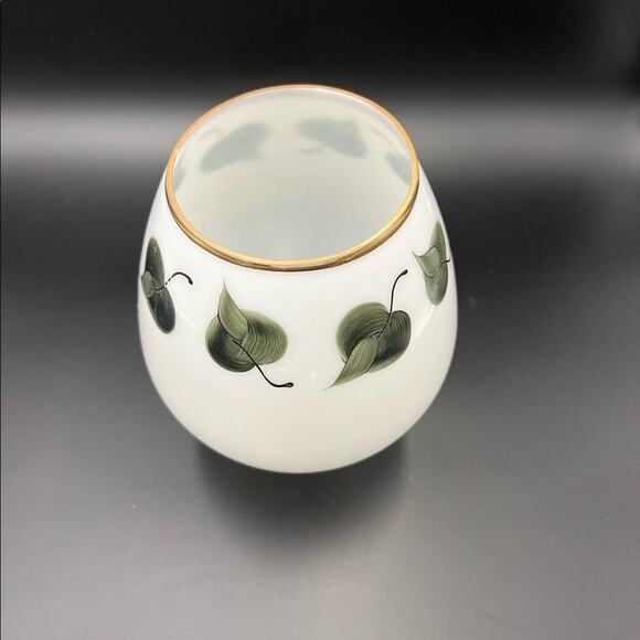 Vintage Milk Glass Vase with Hand-Painted Green Leaves and Gold Rim - Picture 4 of 6